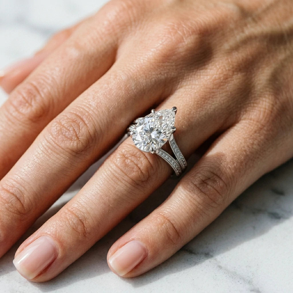 The Pearline Split Band Ring — 2ct Moissanite