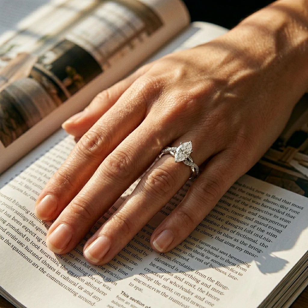 The Marquise Twist Ring — 1ct Moissanite
