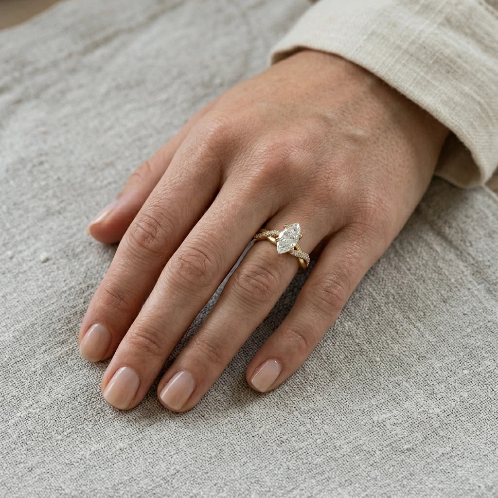 The Marquise Twist Ring — 1ct Moissanite