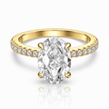 The Everlight Oval Ring — 2.5ct Moissanite