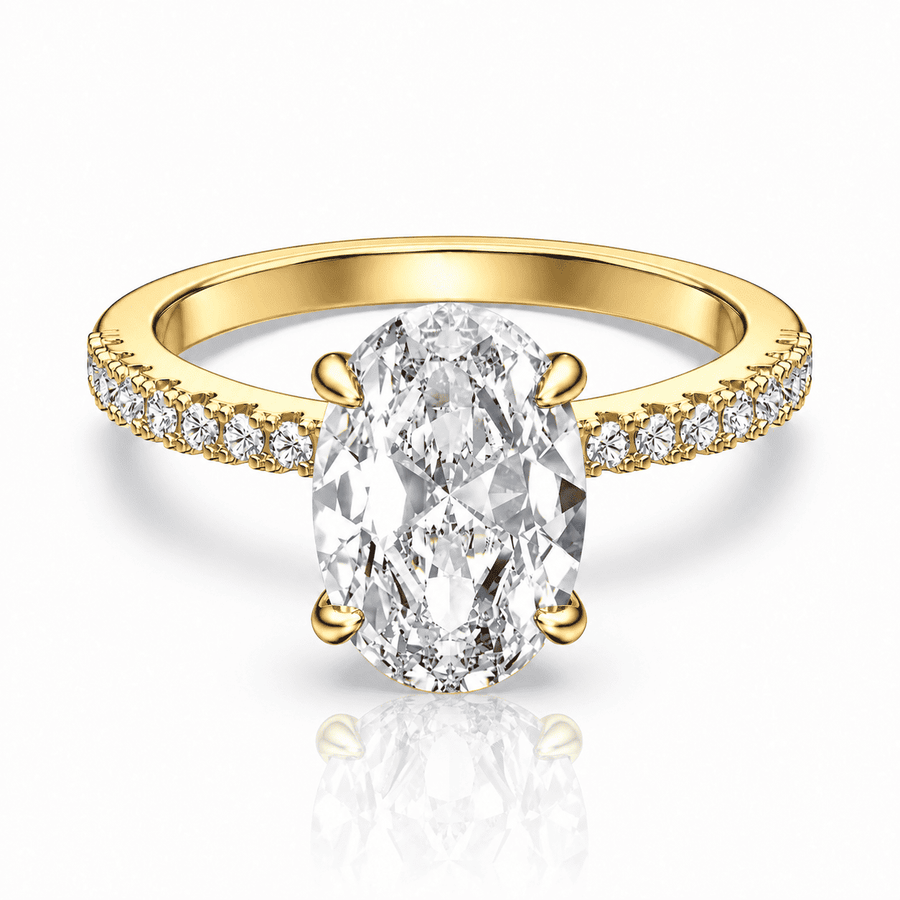 The Everlight Oval Ring — 2.5ct Moissanite