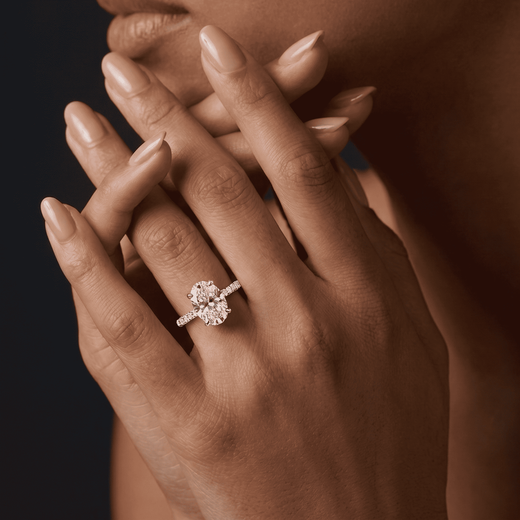 The Everlight Oval Ring — 2.5ct Moissanite