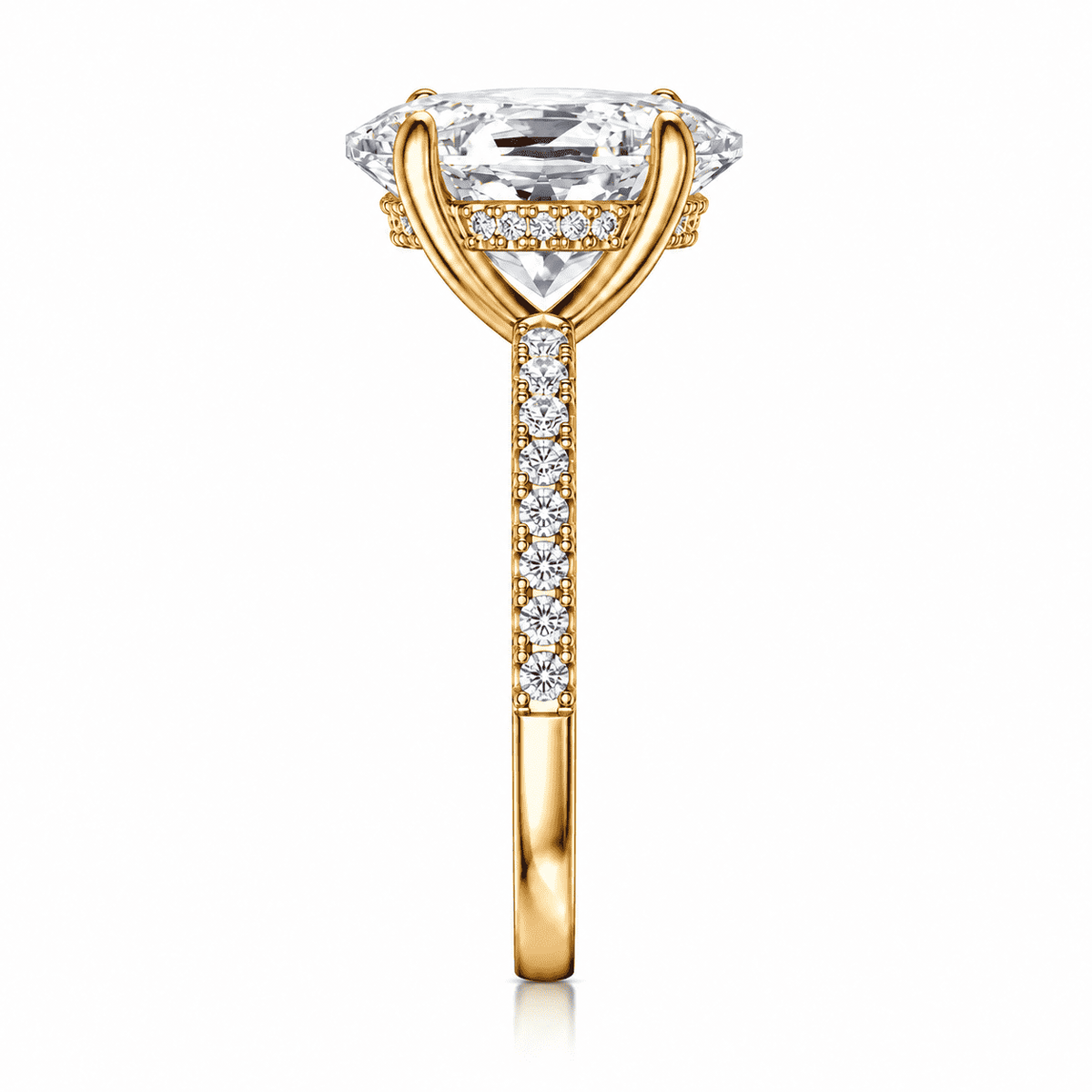The Everlight Oval Ring — 2.5ct Moissanite